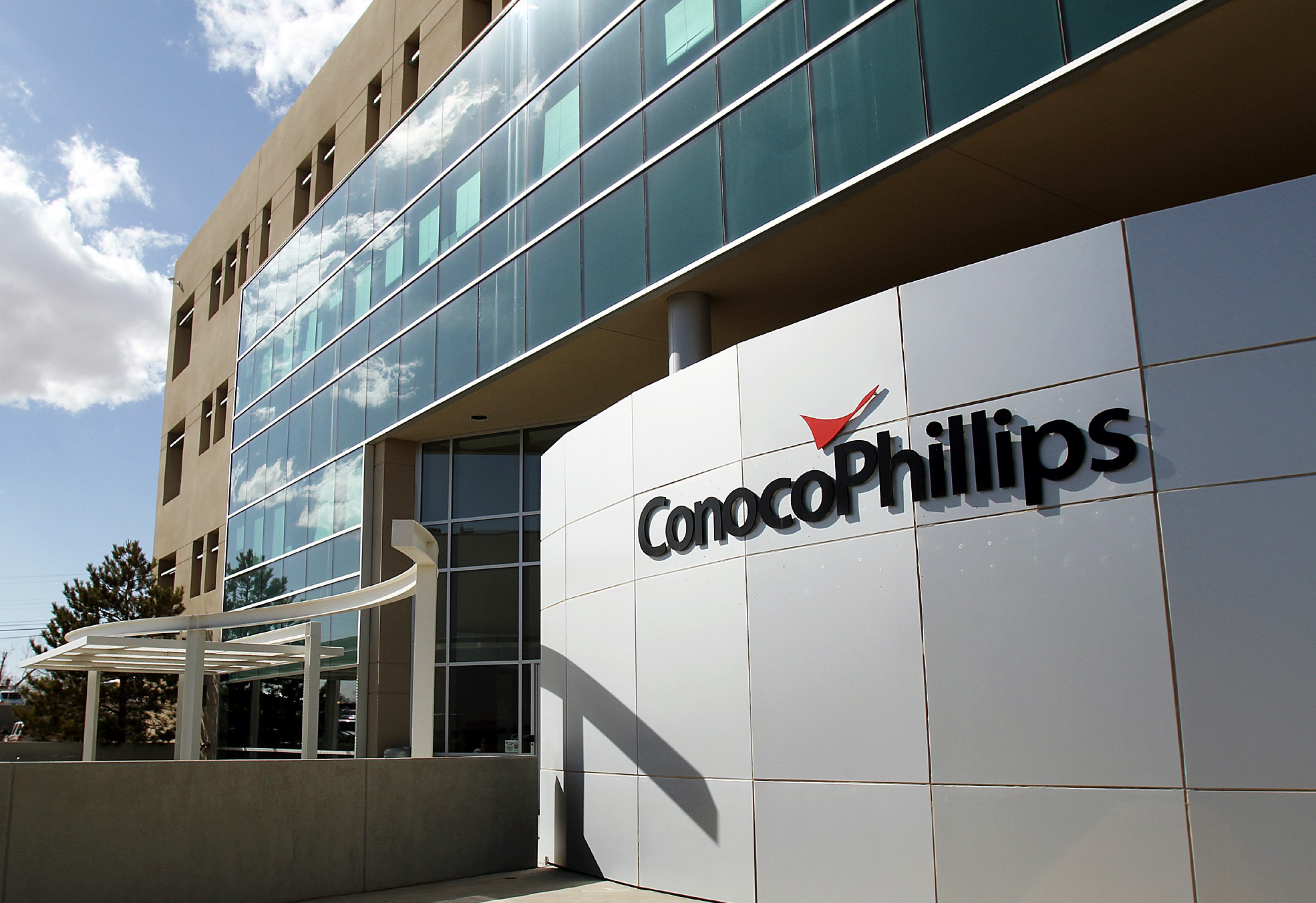 reuse__newsimage-6-conocophillips-headquarters